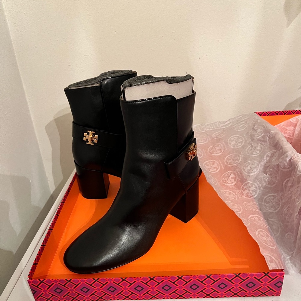 🆕Tory Burch Black Leather Kira Bootie